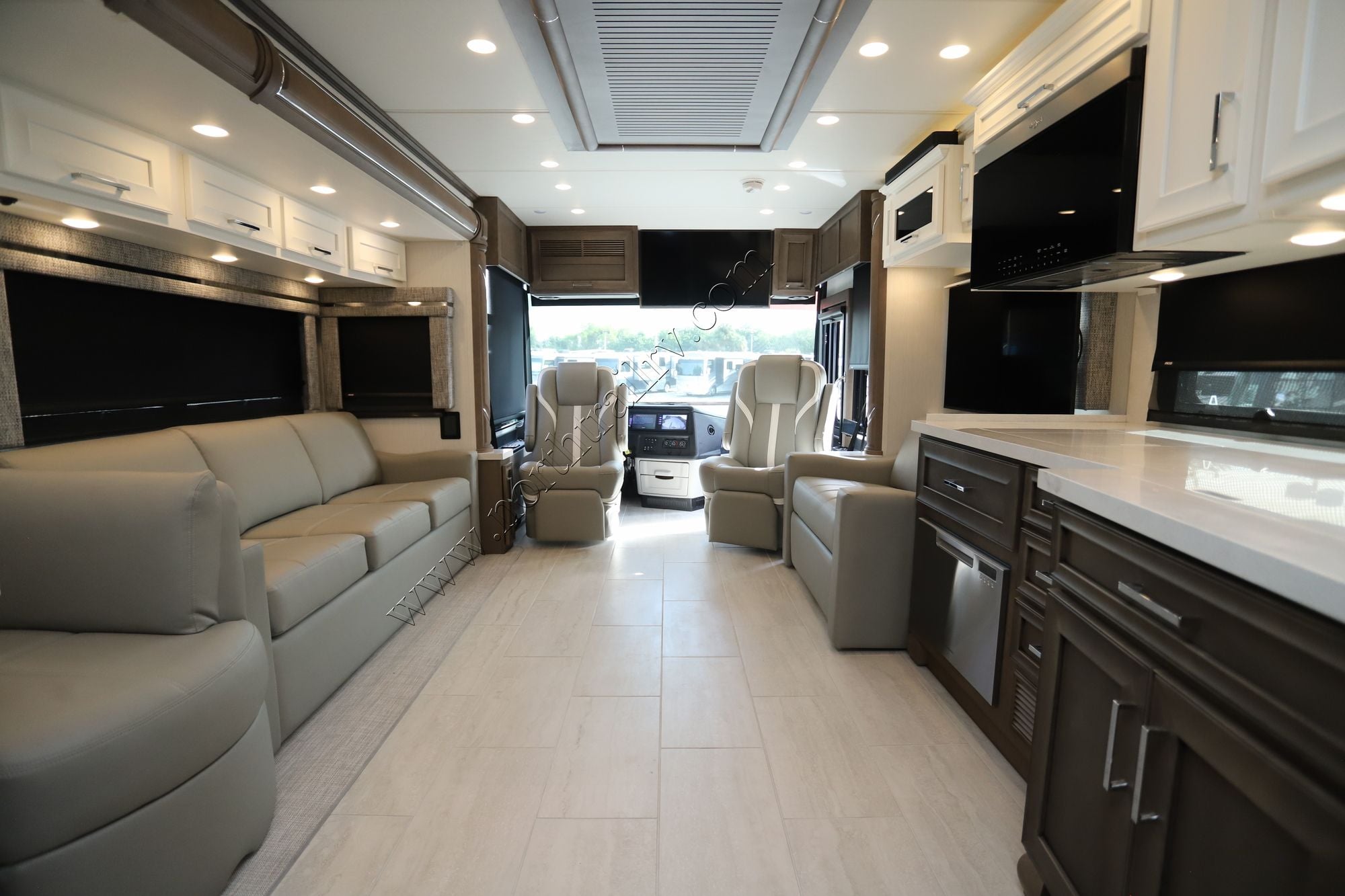 New 2026 Newmar Ventana 4340 Class A  For Sale