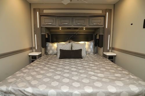 2026 Renegade Rv Explorer 40ERB