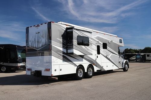 2026 Renegade Rv Classic 41CRB