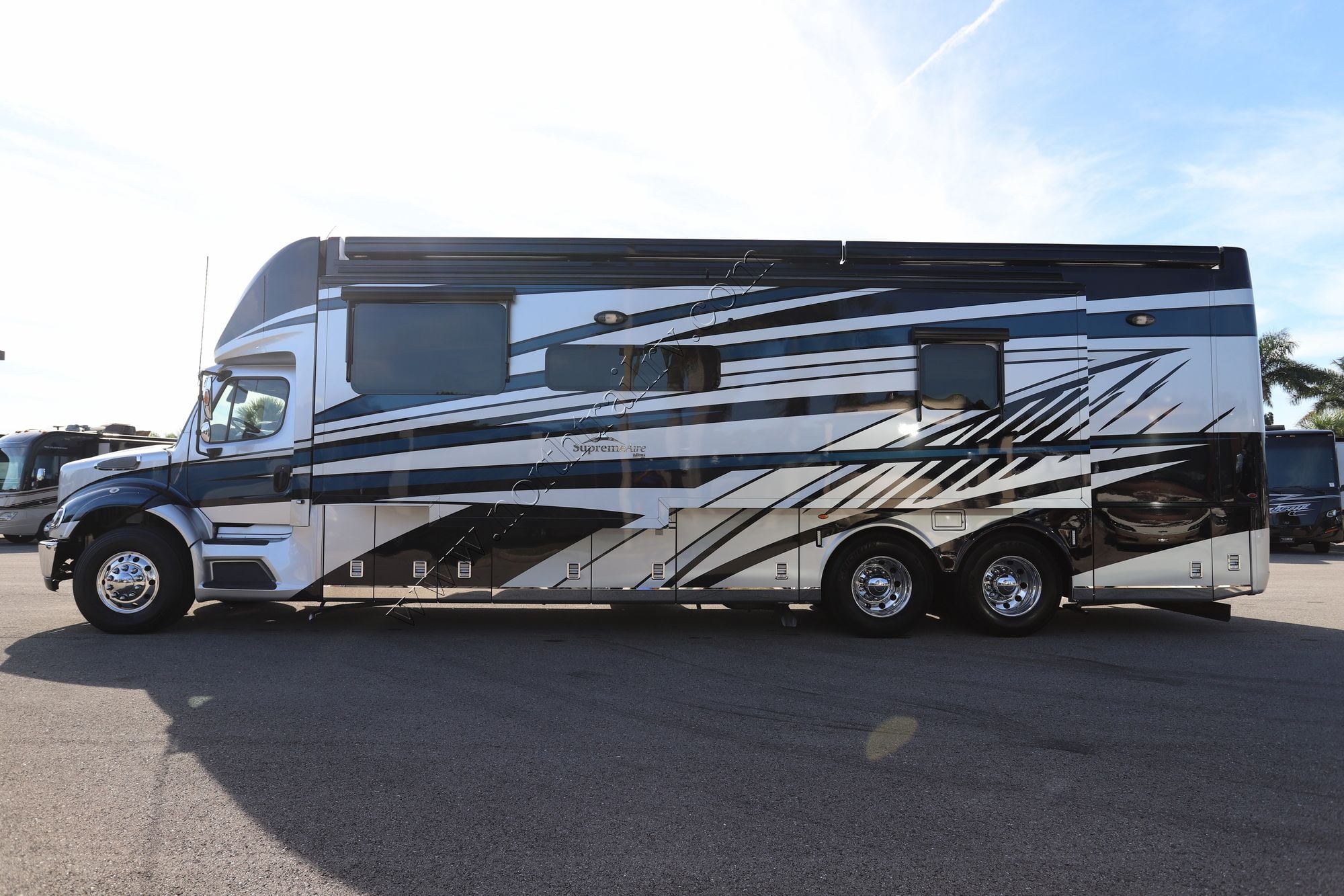 Used 2024 Newmar Supreme Aire 4051 Super C  For Sale