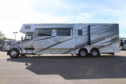 2026 Renegade Rv Classic 41CRB