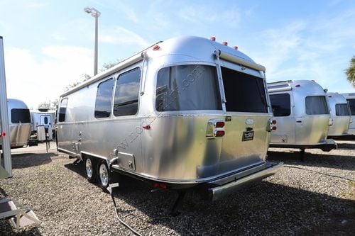 2026 Airstream Flying Cloud 25FB