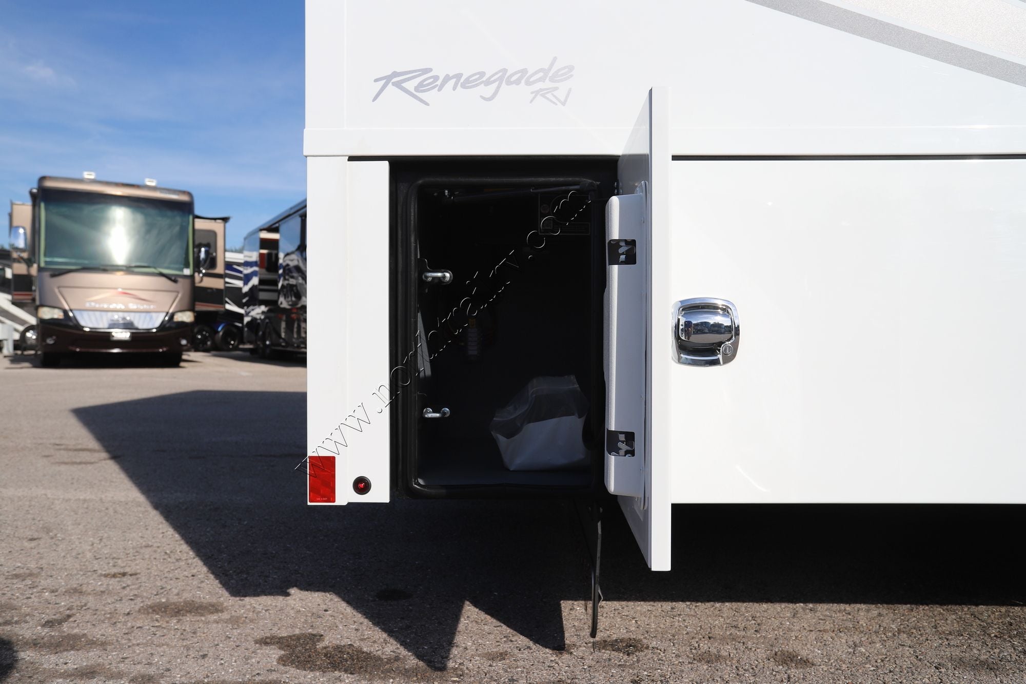 New 2026 Renegade Rv Classic 41CRB Super C  For Sale