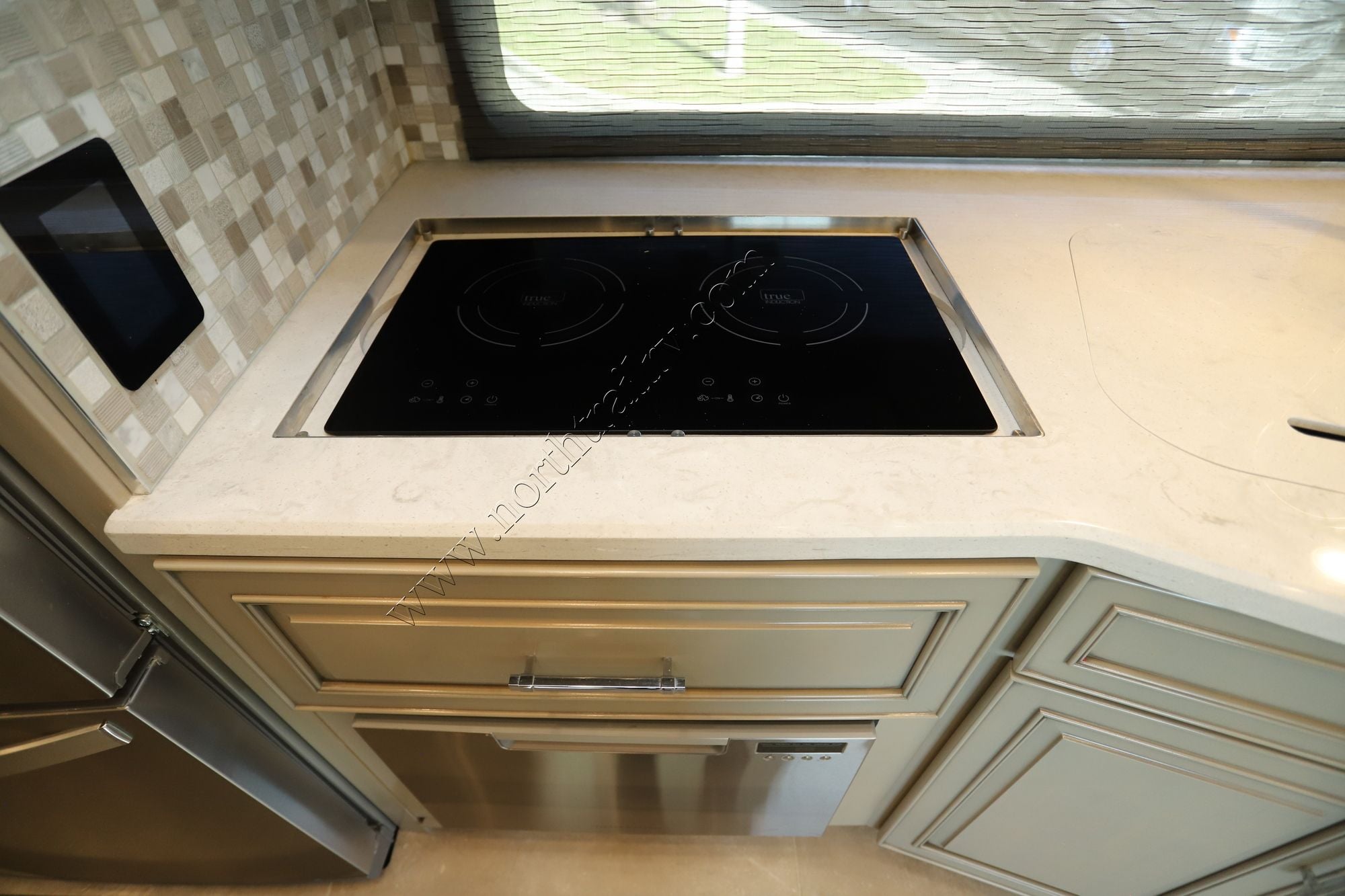 Used 2024 Newmar Supreme Aire 4051 Super C  For Sale