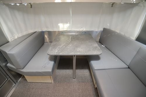 2026 Airstream Flying Cloud 25FB