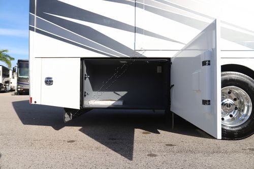 2026 Renegade Rv Explorer 40ERB