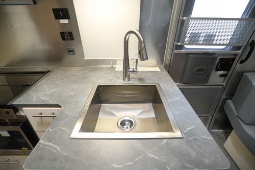 2026 Airstream Flying Cloud 25FB