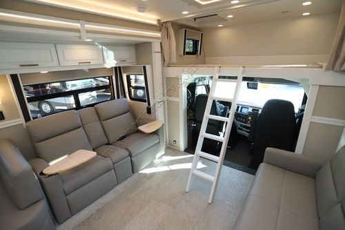 2026 Renegade Rv Classic 45CMR Super C