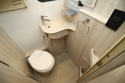 2021 Leisure Van Wonder 24MB