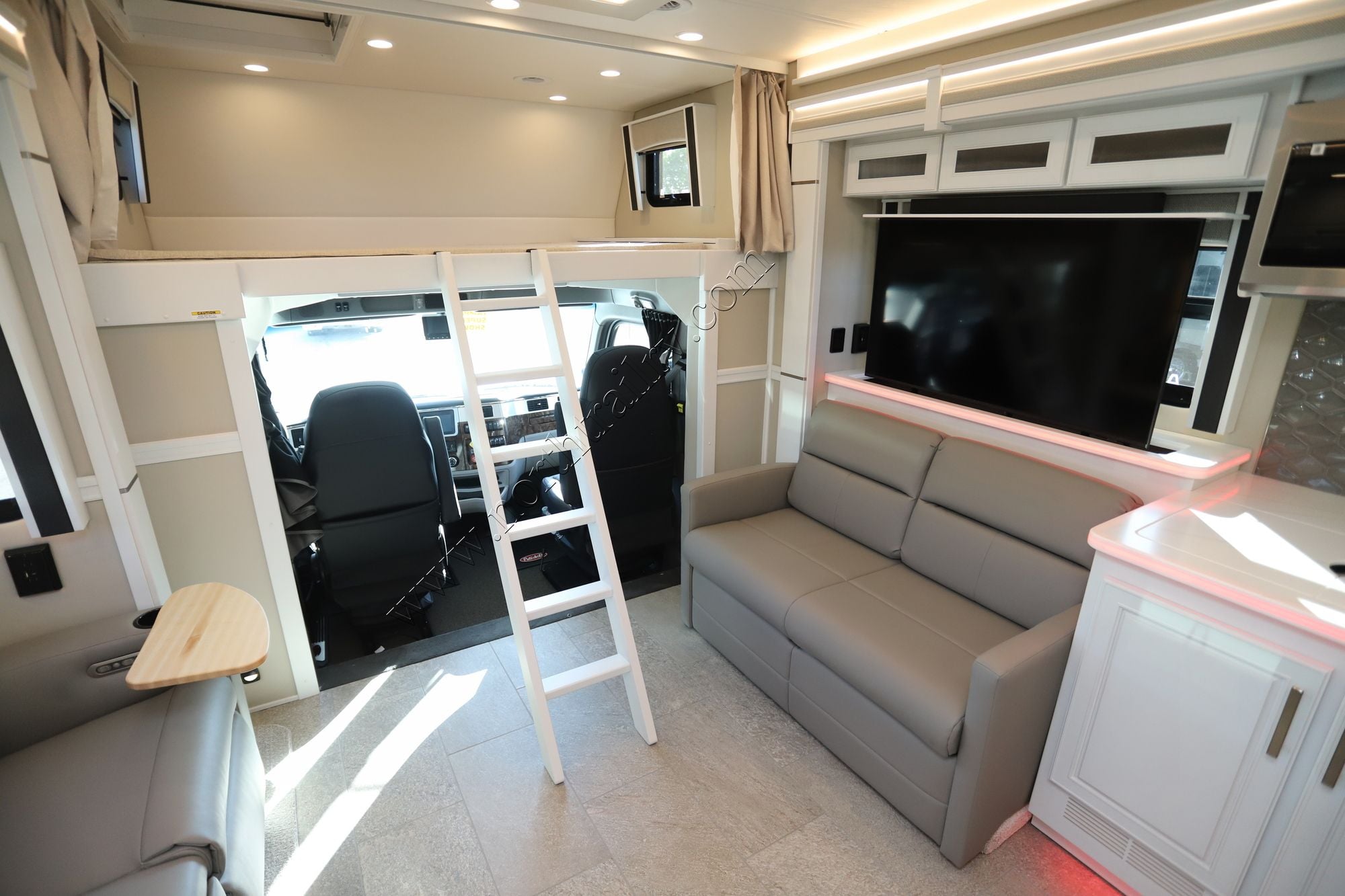 New 2026 Renegade Rv Classic 45CMR Super C  For Sale