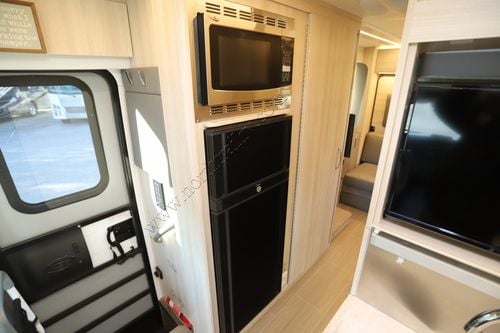 2021 Leisure Van Wonder 24MB