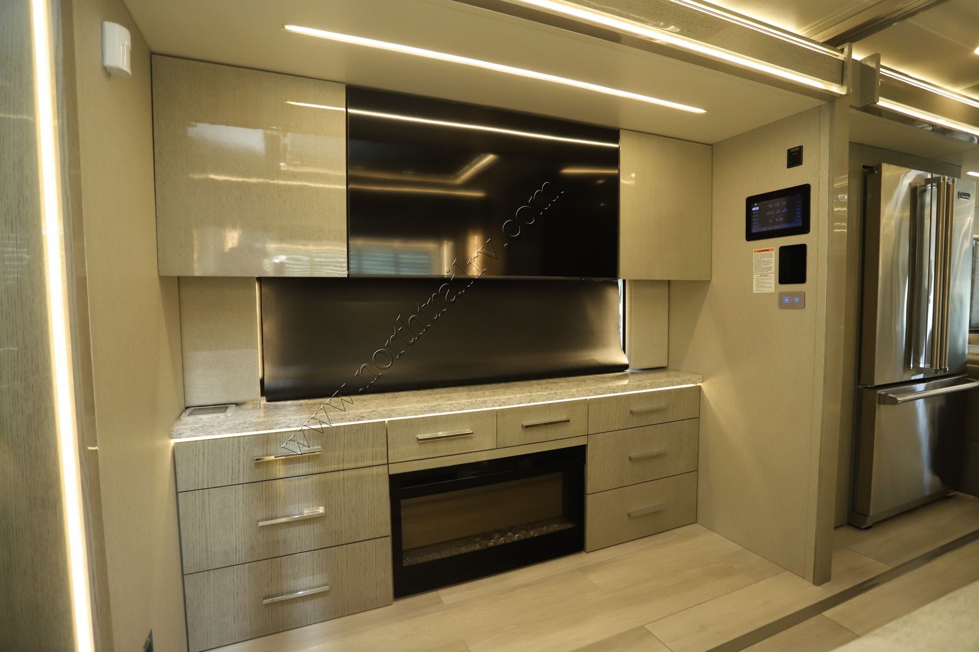 Used 2023 Newmar King Aire 4531 Class A  For Sale