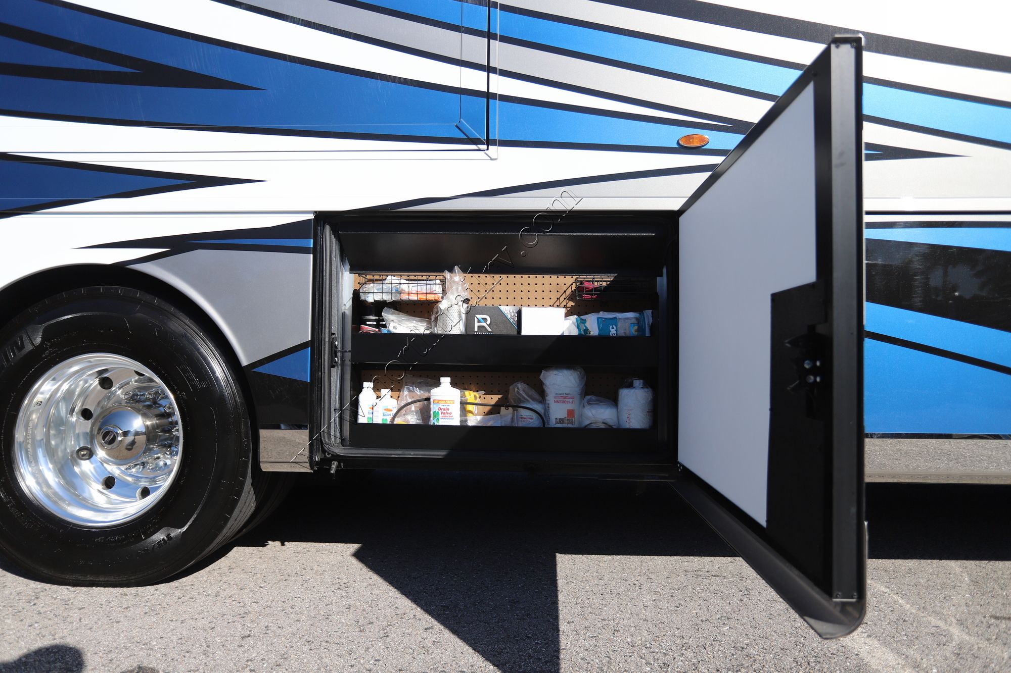 Used 2023 Newmar Dutch Star 4325 Class A  For Sale