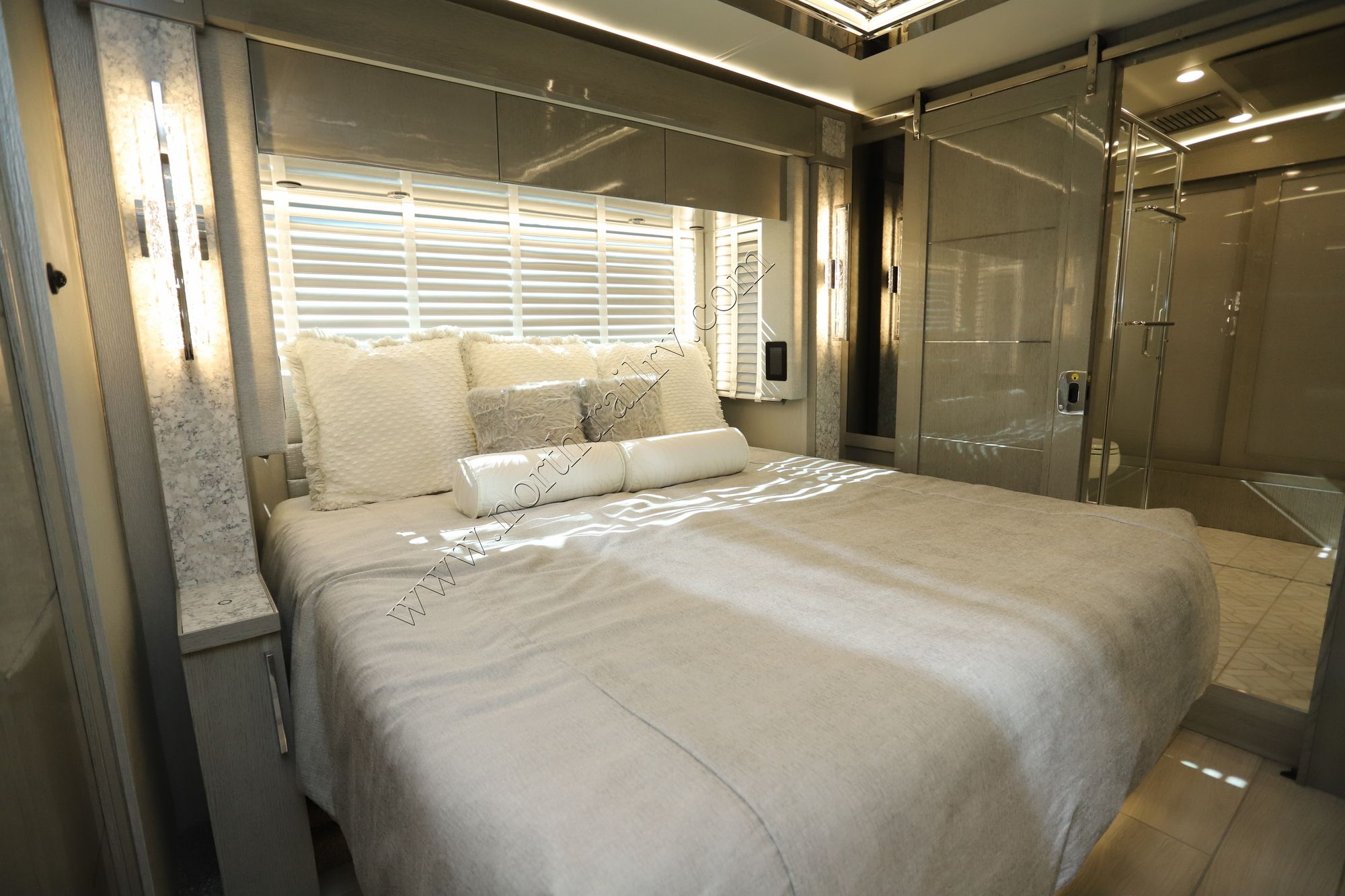 Used 2023 Newmar King Aire 4531 Class A  For Sale