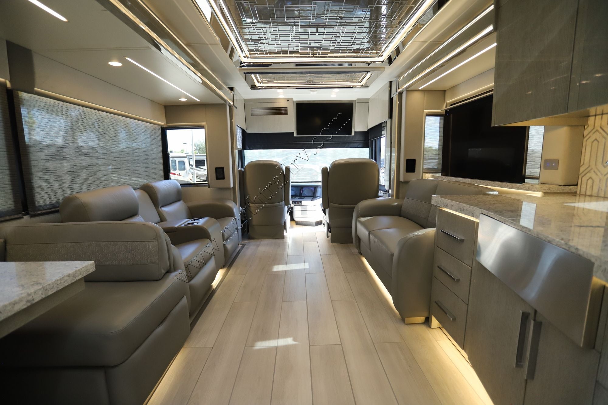 Used 2023 Newmar King Aire 4531 Class A  For Sale