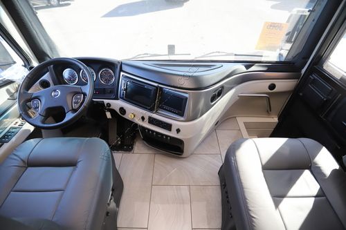 2019 Fleetwood Discovery Lxe 40D