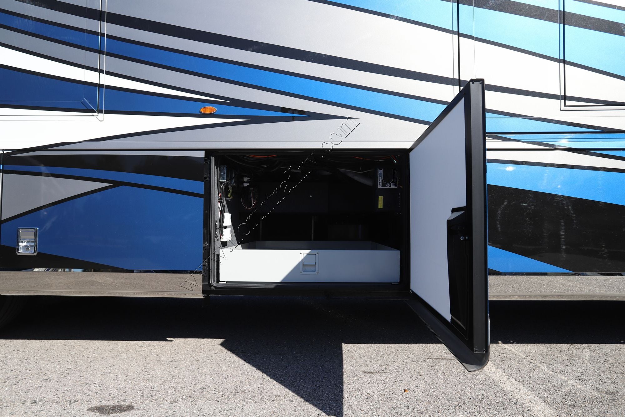 Used 2023 Newmar Dutch Star 4325 Class A  For Sale