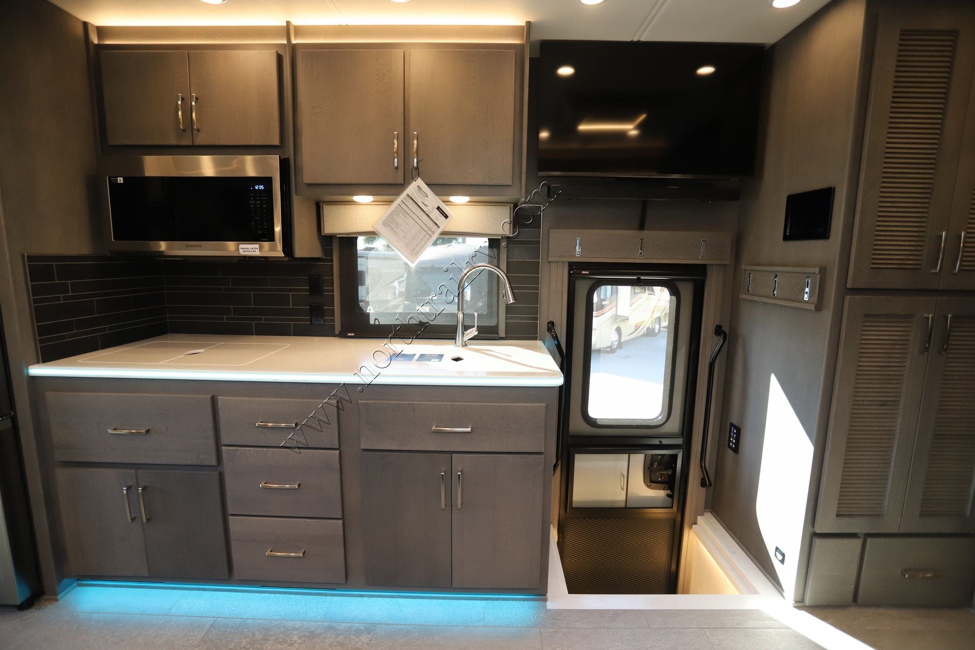 New 2026 Renegade Rv Classic 45CBF Super C  For Sale