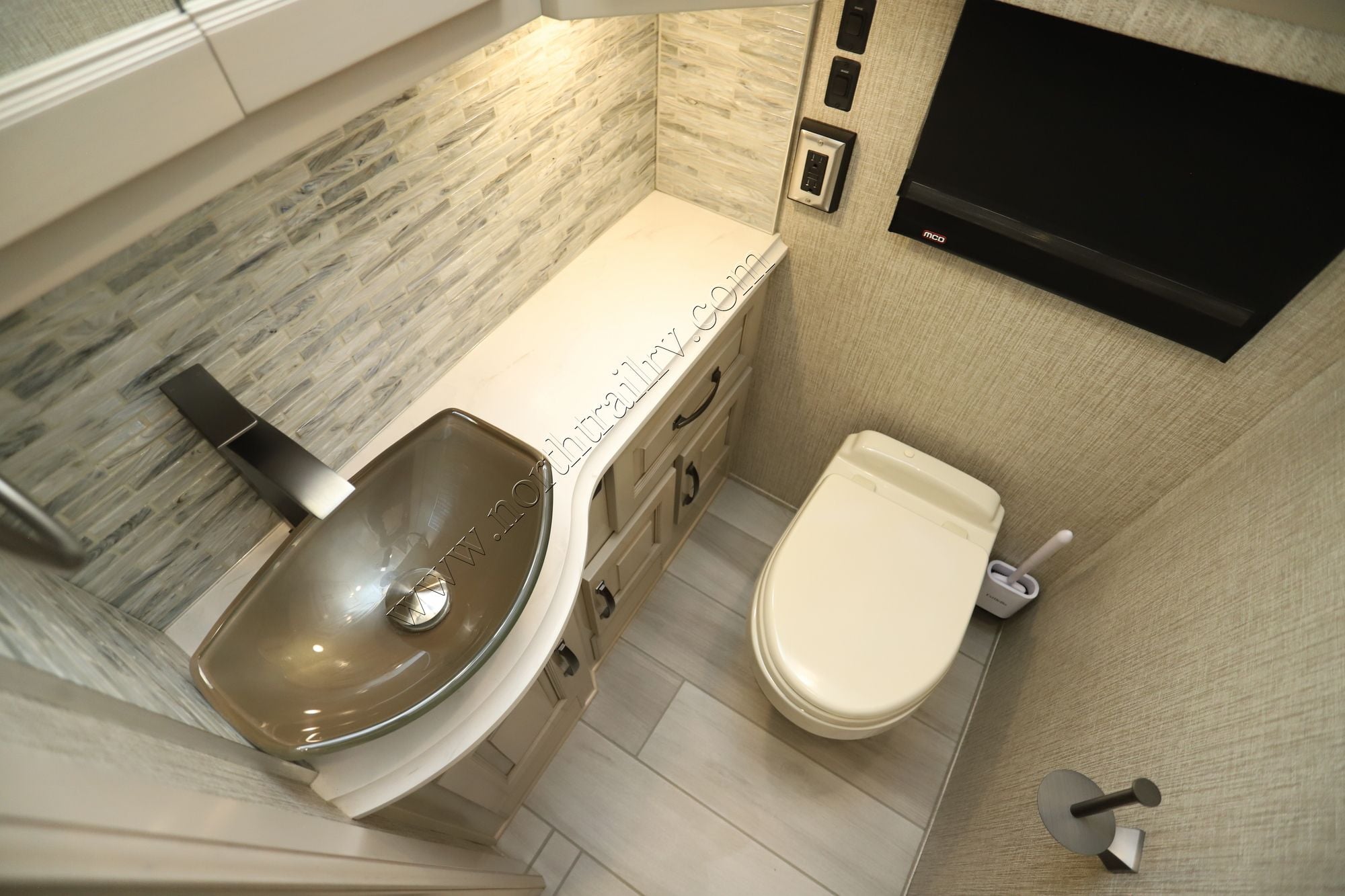 Used 2023 Newmar Dutch Star 4325 Class A  For Sale