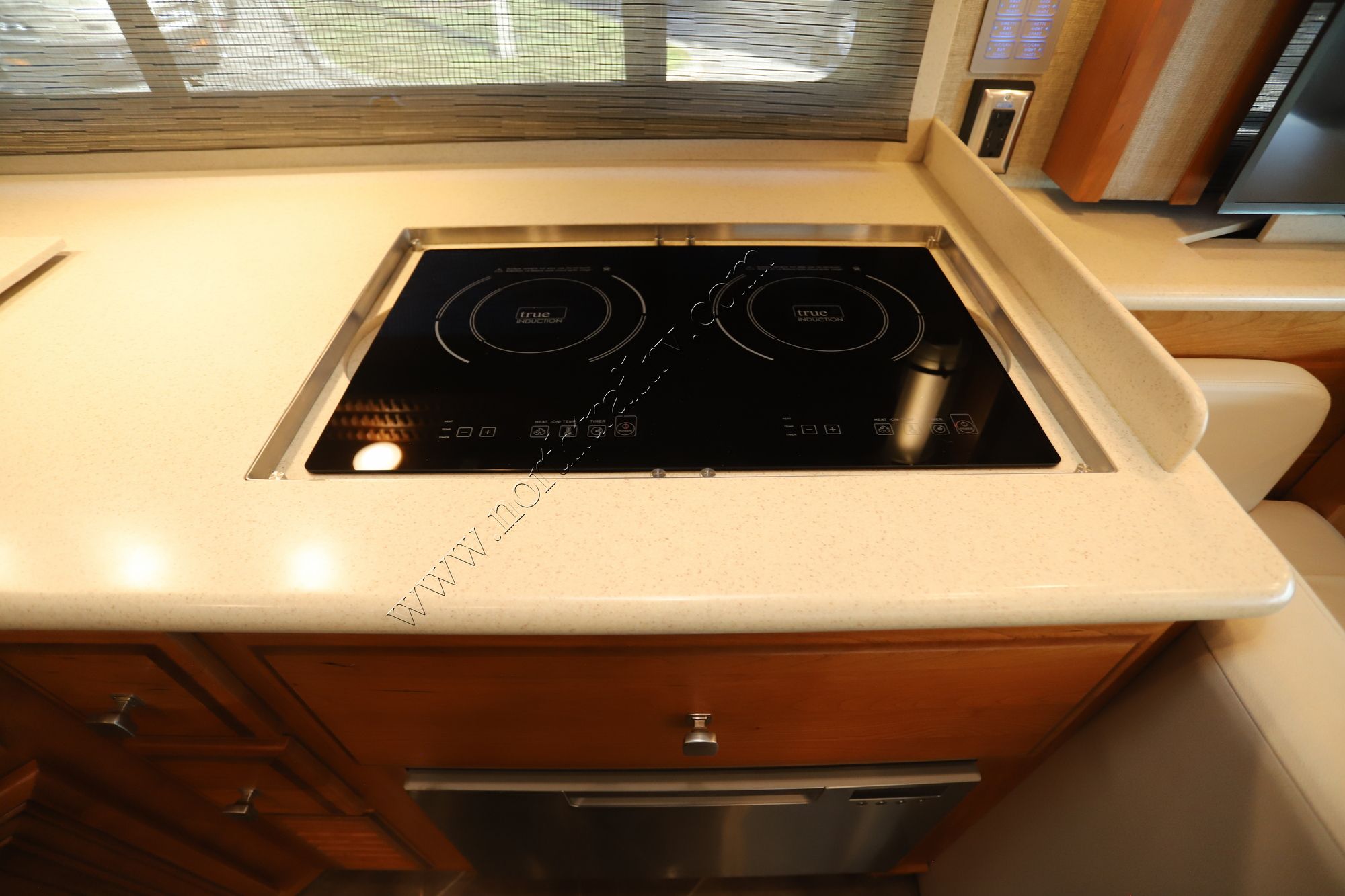 Used 2018 Newmar New Aire 3341 Class A  For Sale