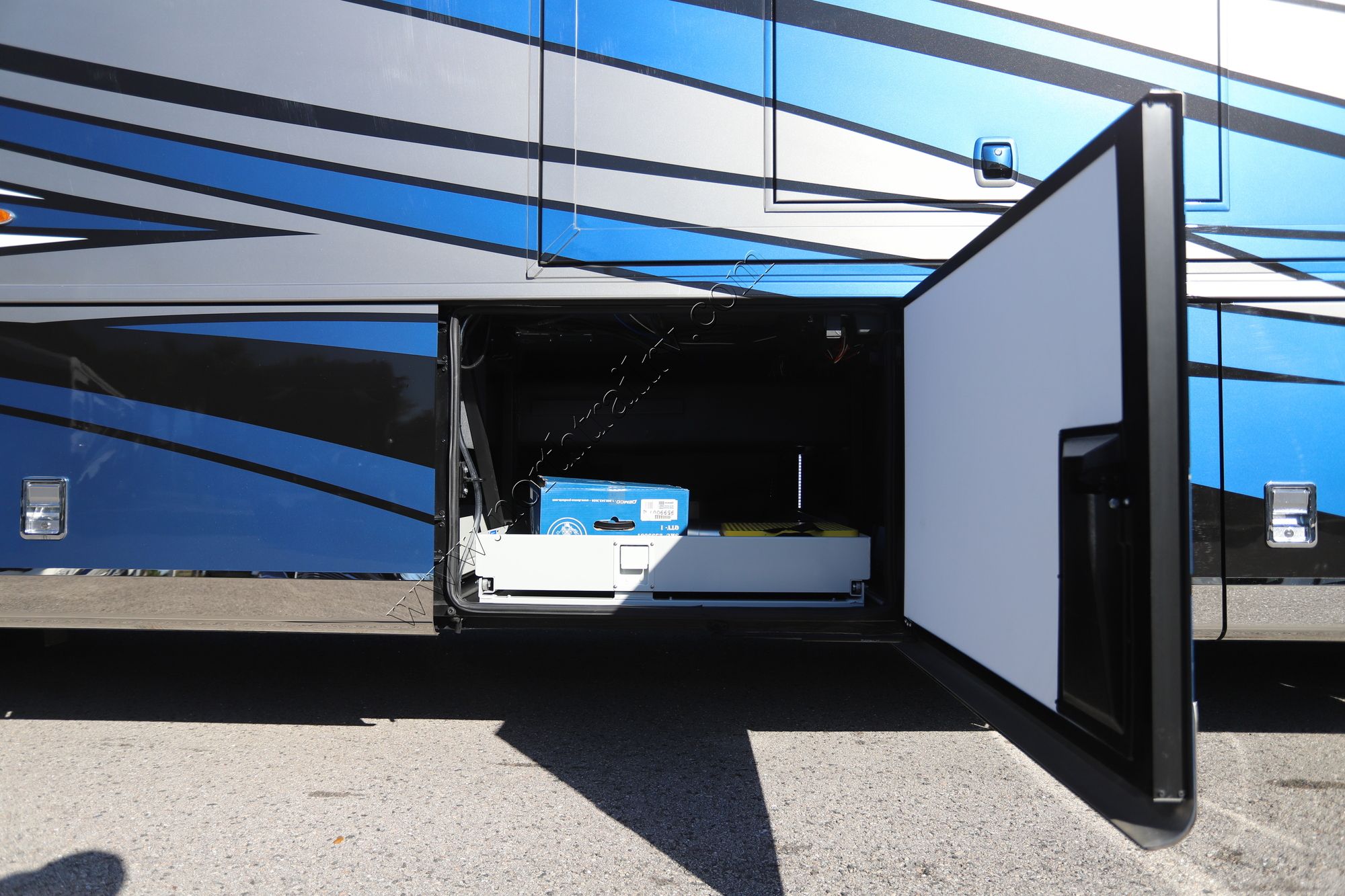 Used 2023 Newmar Dutch Star 4325 Class A  For Sale