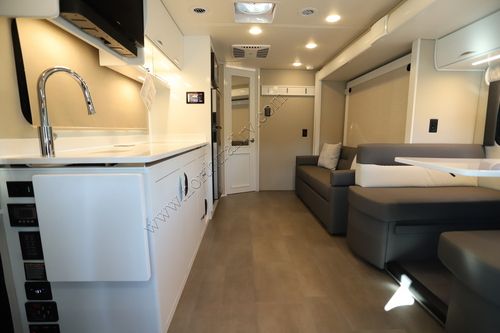 2026 Renegade Rv Vienna 25FWC