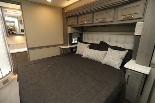 2026 Renegade Rv Verona Le 40LRB