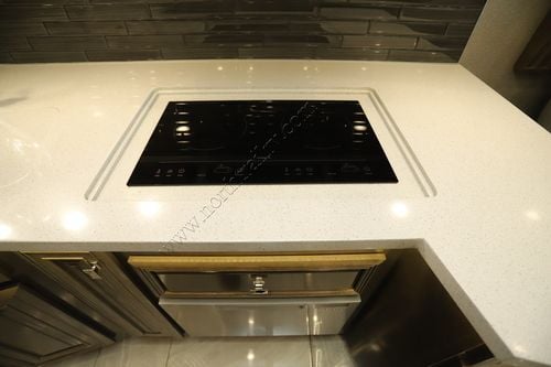 2019 Fleetwood Discovery Lxe 40D