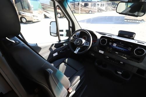 2026 Renegade Rv Vienna 25FWC