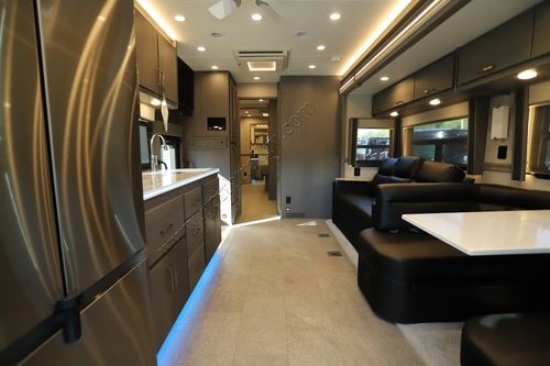 2026 Renegade Rv Classic 45CBF Super C