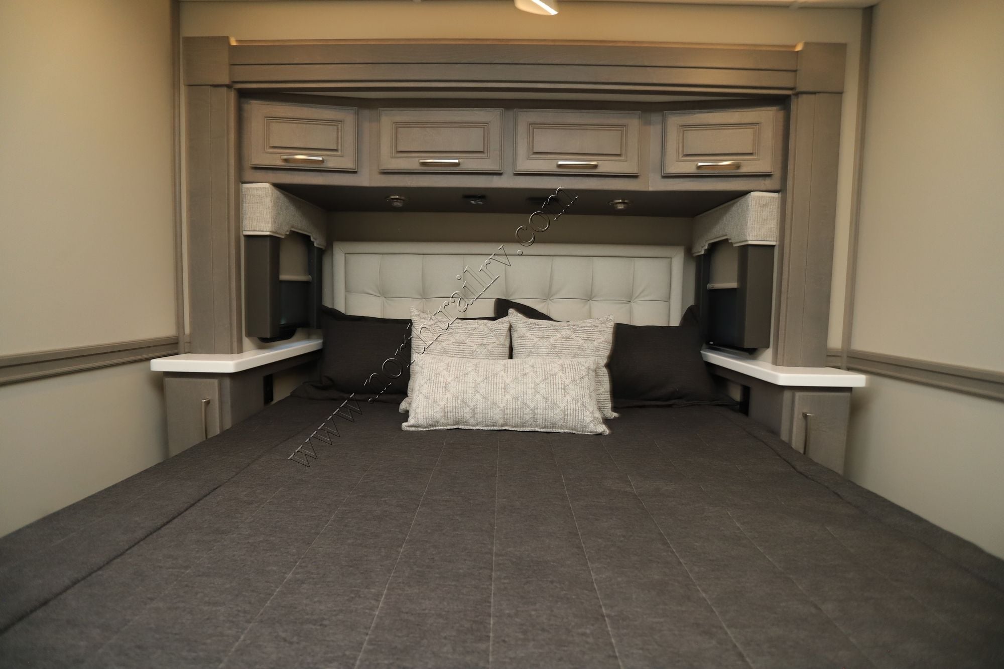 New 2026 Renegade Rv Verona Le 40LRB Super C  For Sale