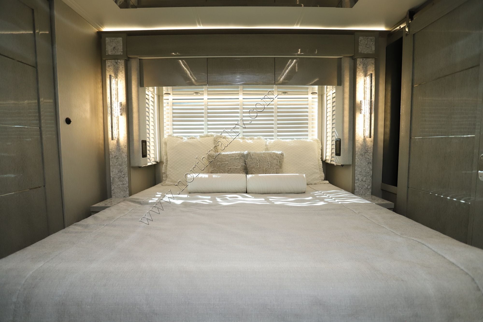 Used 2023 Newmar King Aire 4531 Class A  For Sale