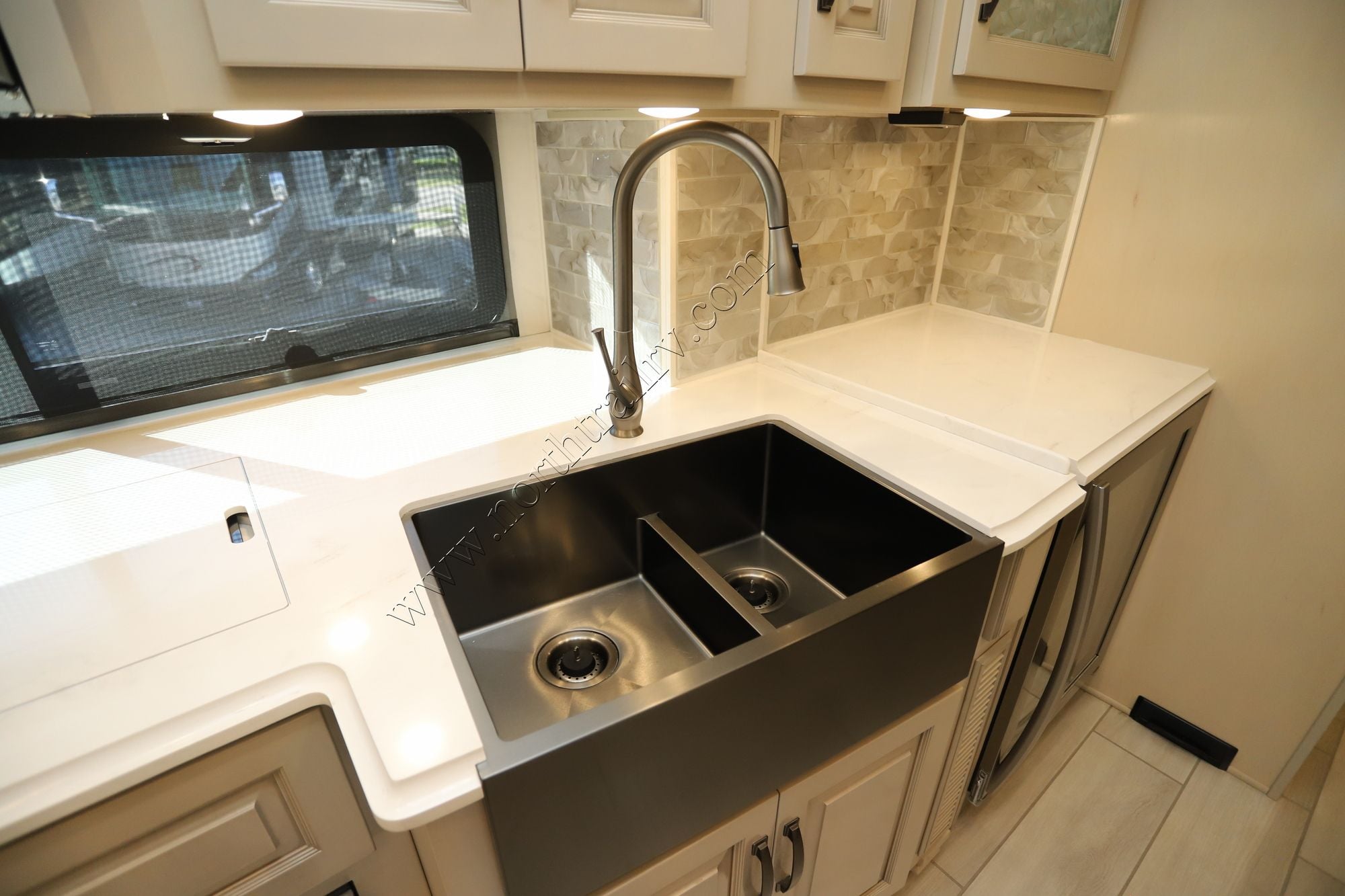 Used 2023 Newmar Dutch Star 4325 Class A  For Sale