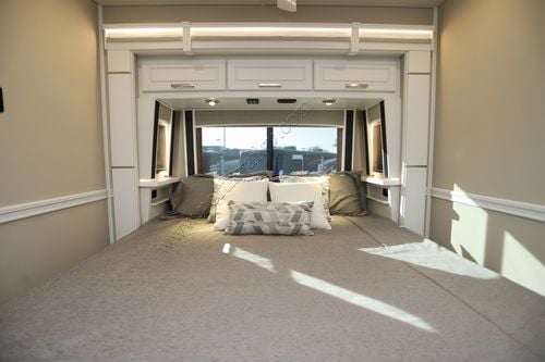 2026 Renegade Rv Classic 45CMR Super C