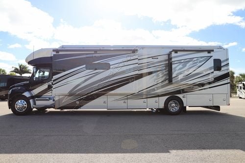 2026 Renegade Rv Verona Le 40LRB