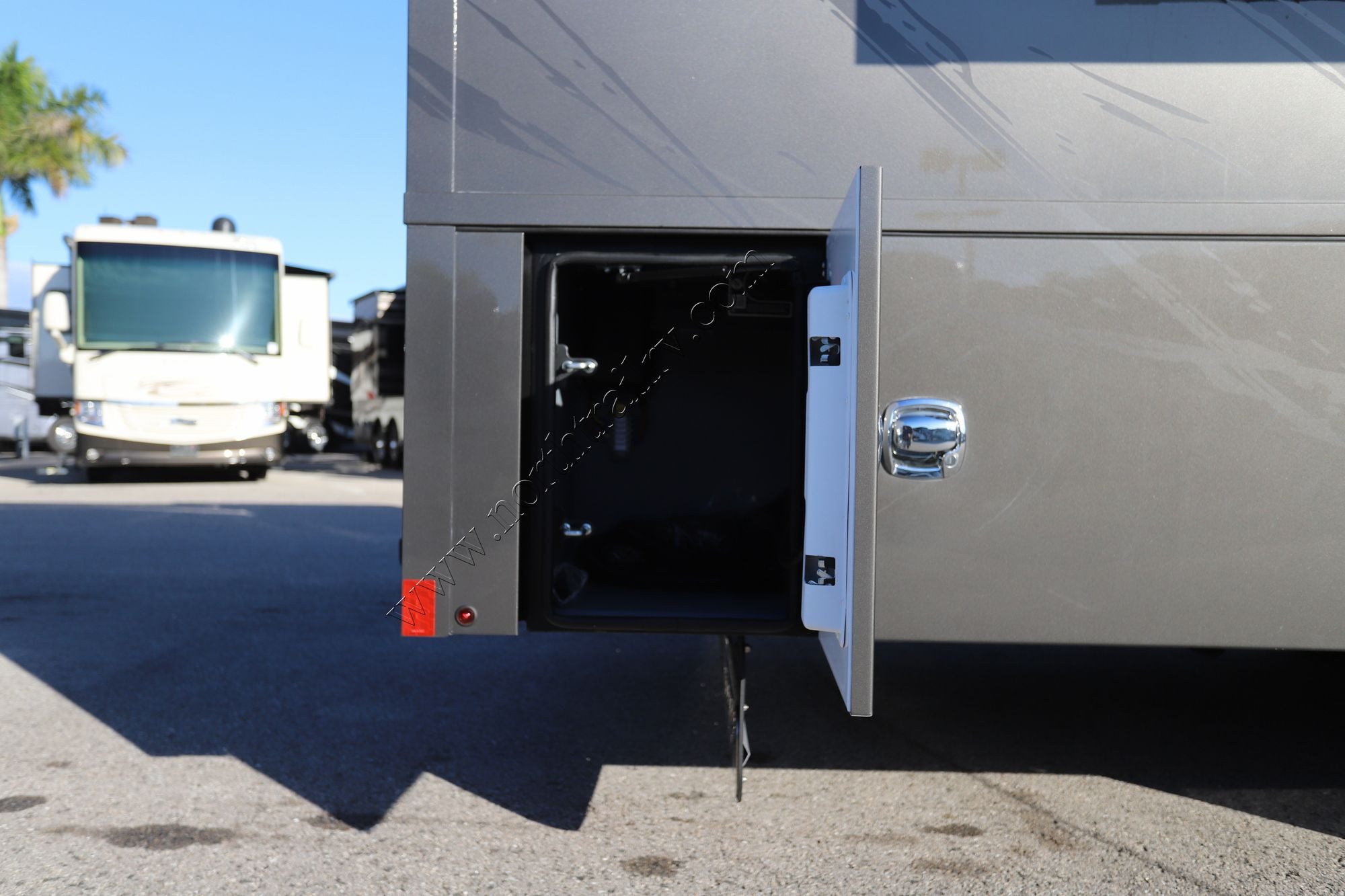 New 2026 Renegade Rv Classic 45CMR Super C  For Sale