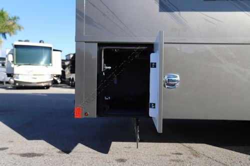 2026 Renegade Rv Classic 45CMR Super C