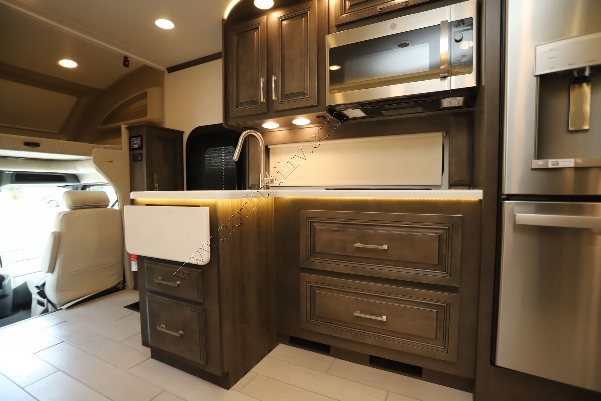 New 2026 Jayco Seneca Prestige 37K Super C  For Sale