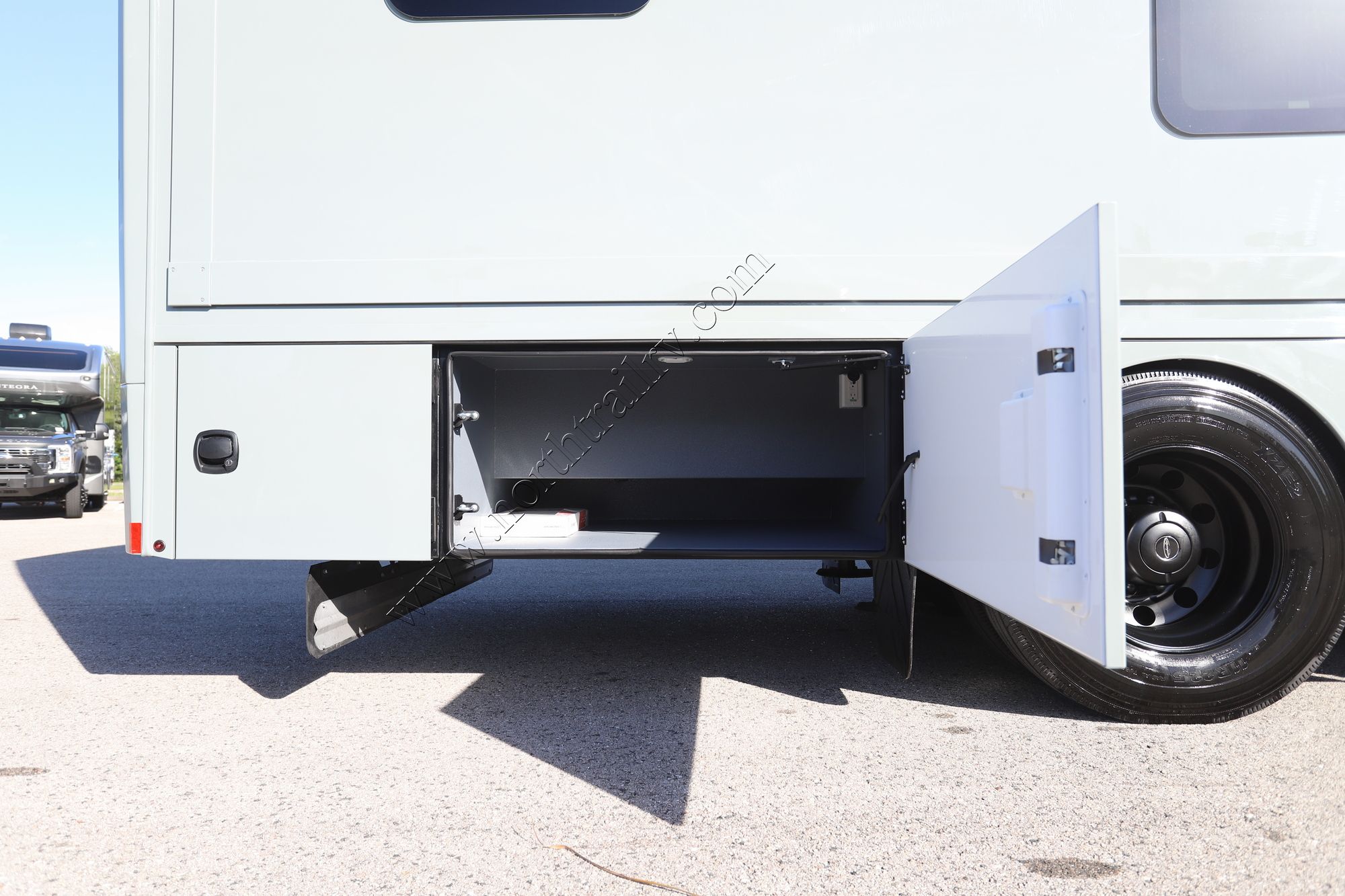 New 2026 Renegade Rv Verona Le 40LBH Super C  For Sale