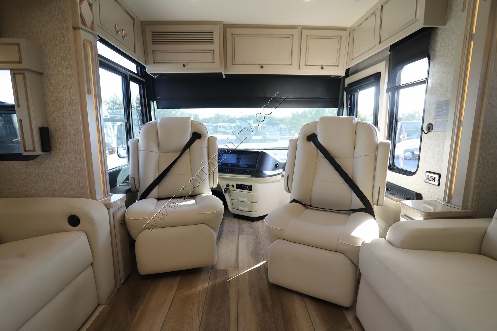 Used 2022 Newmar Dutch Star 4081 Class A  For Sale