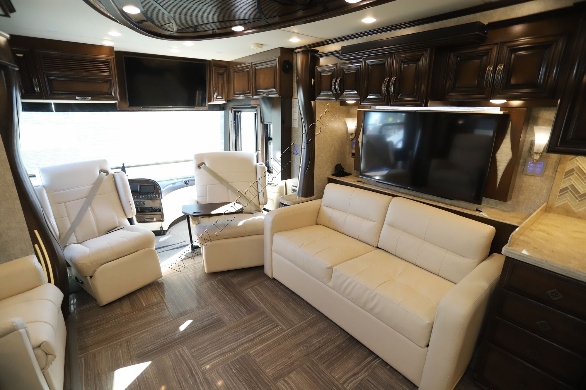 Used 2018 Newmar London Aire 4531 Class A  For Sale