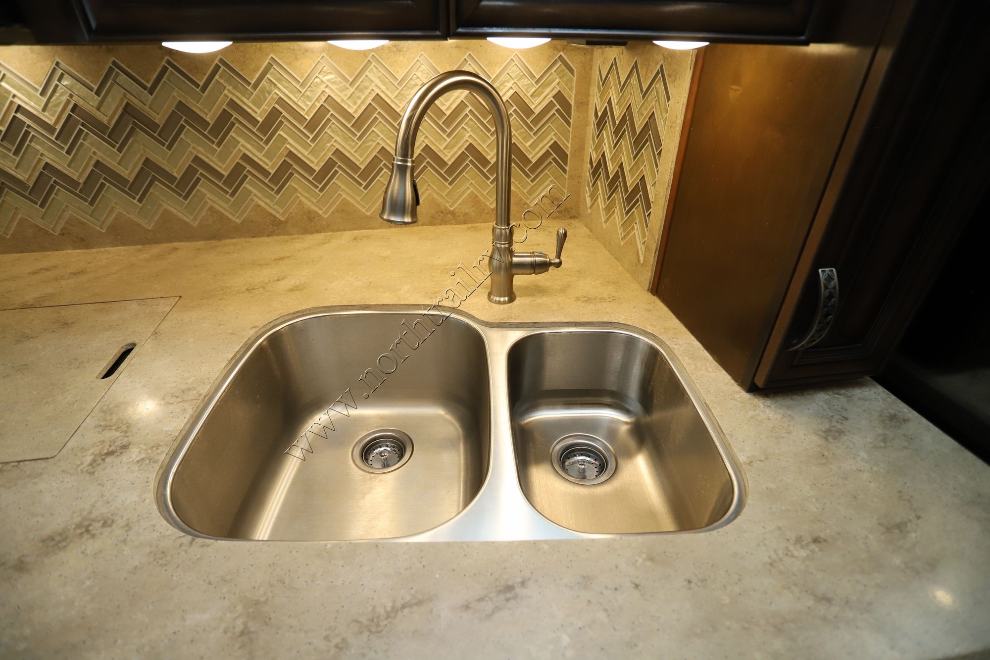 Used 2018 Newmar London Aire 4531 Class A  For Sale