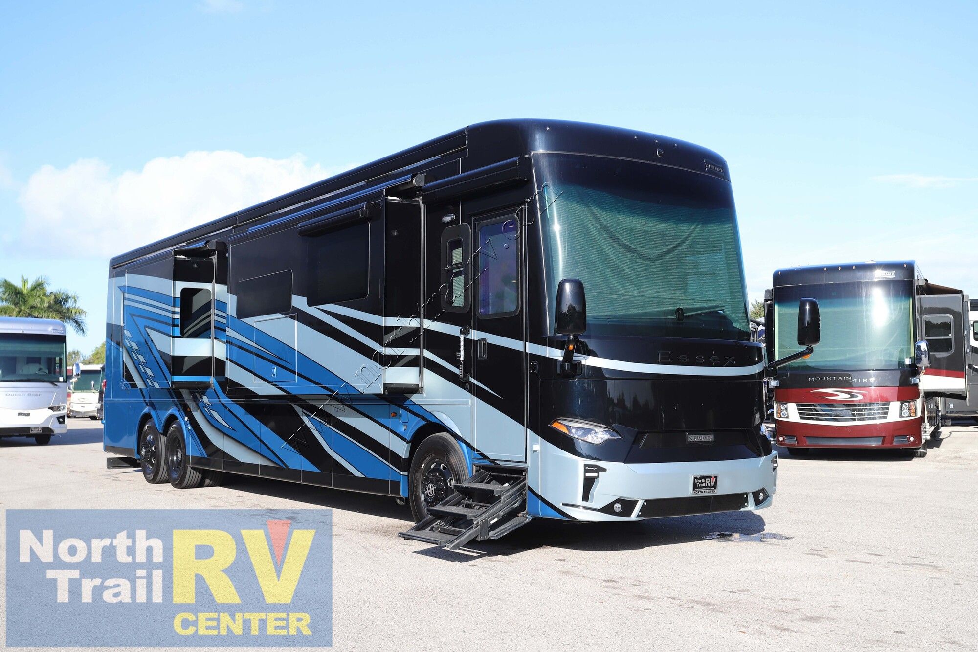 Used 2025 Newmar Essex 4551 Class A  For Sale