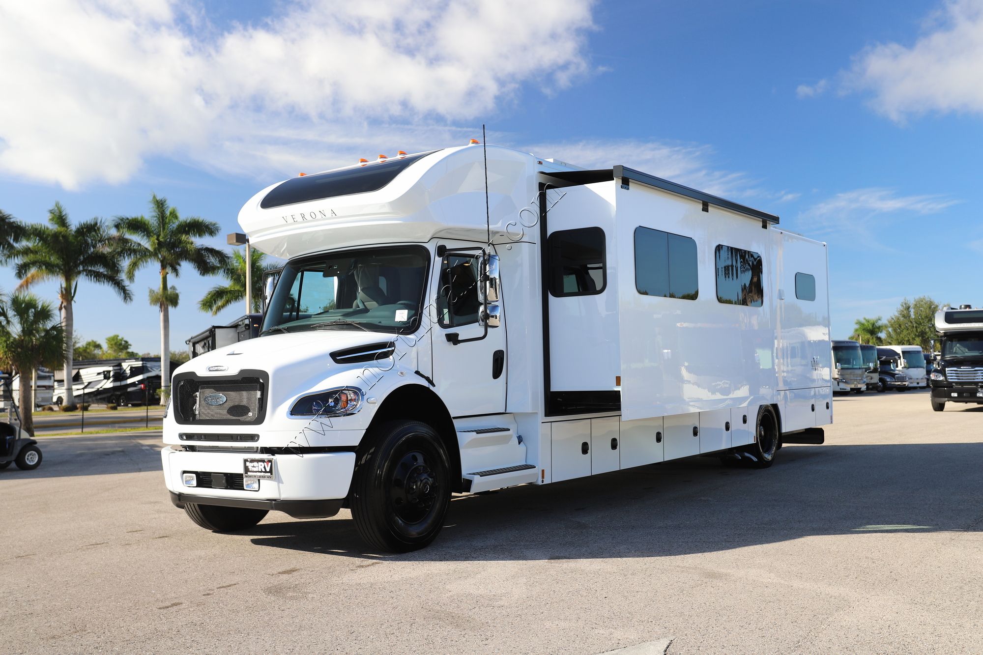 New 2026 Renegade Rv Verona 40VBH Super C  For Sale