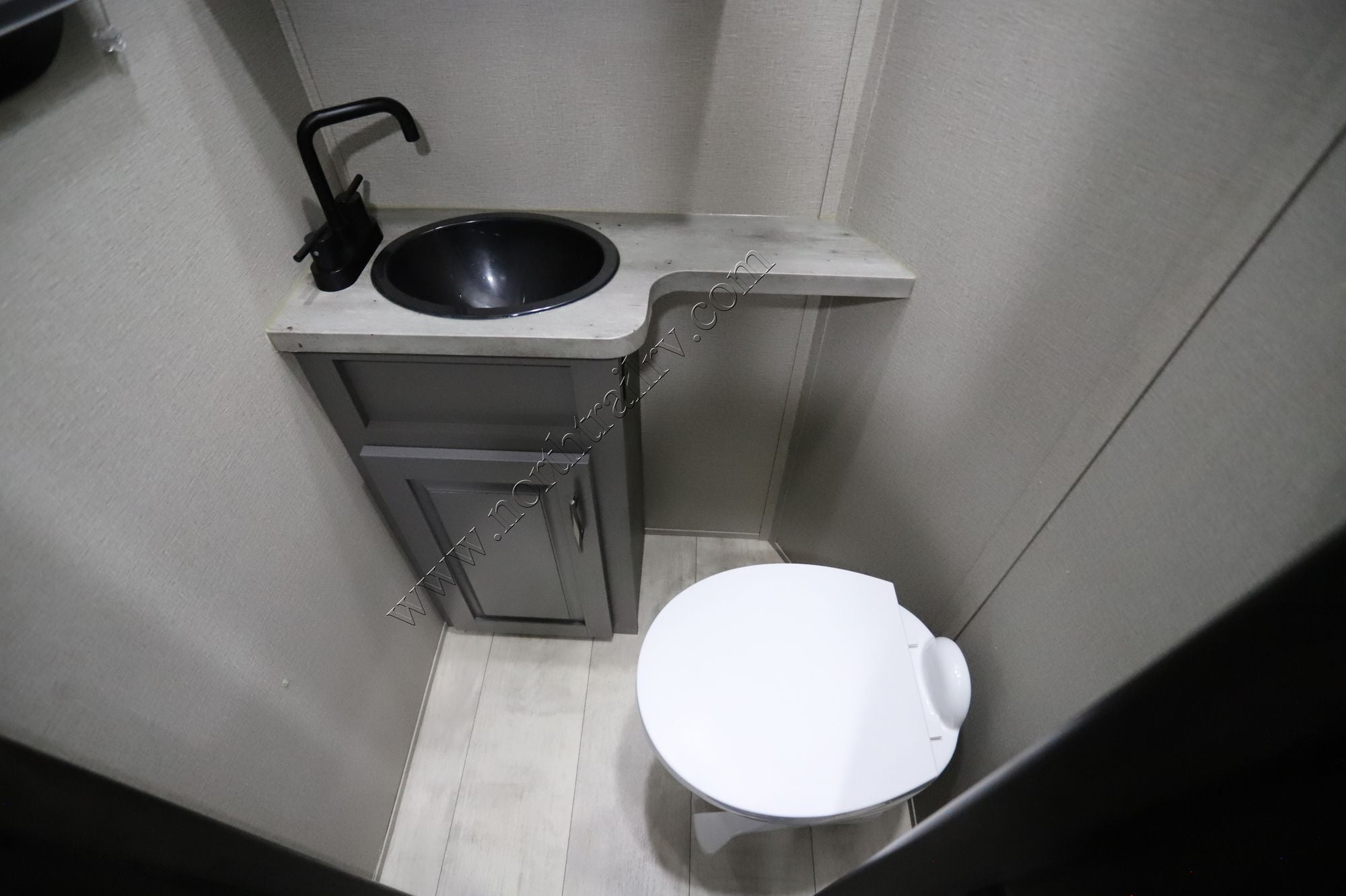 Used 2022 Grand Design Momentum 351M Fifth Wheel  For Sale