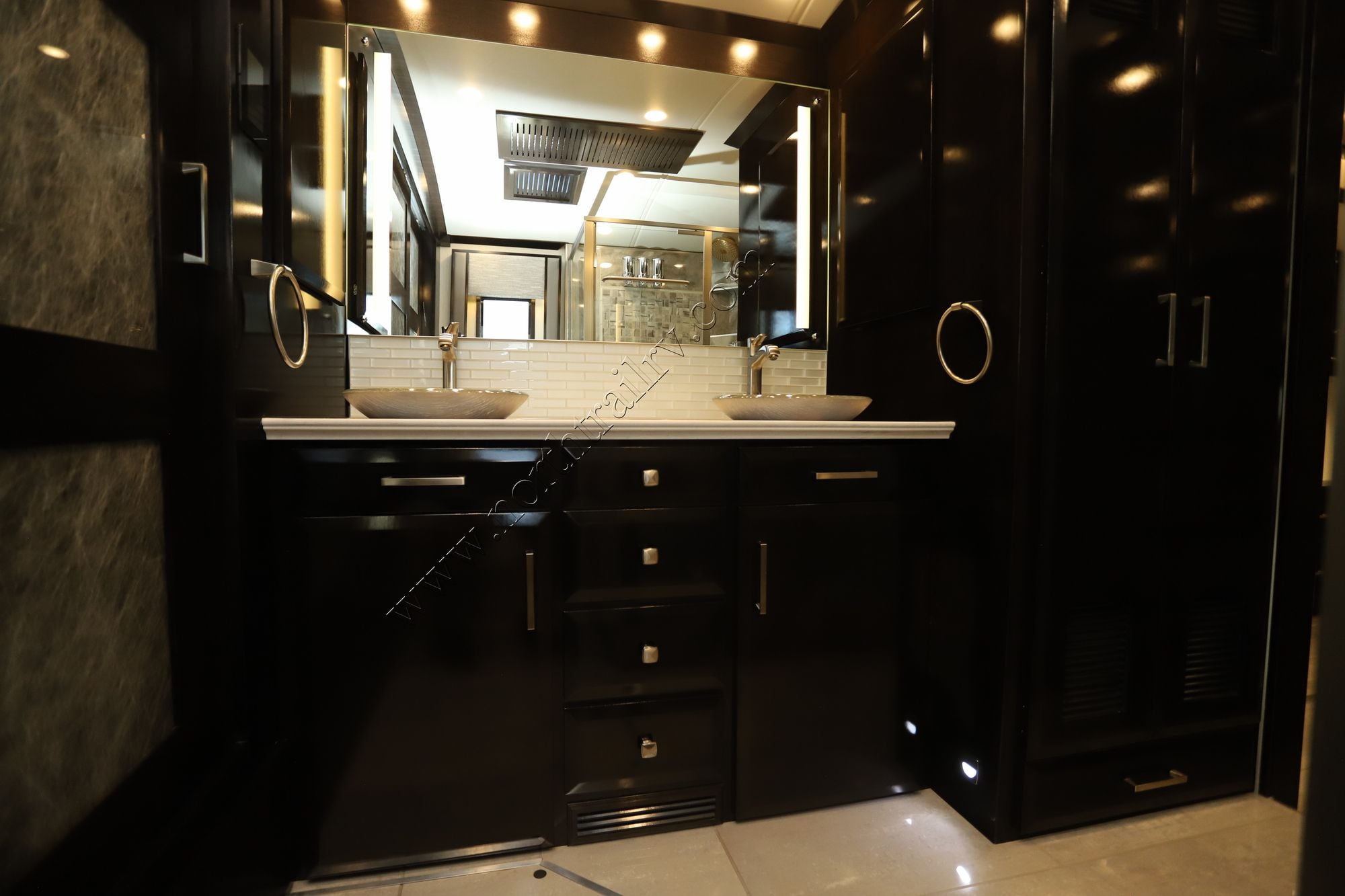 Used 2025 Newmar Essex 4551 Class A  For Sale