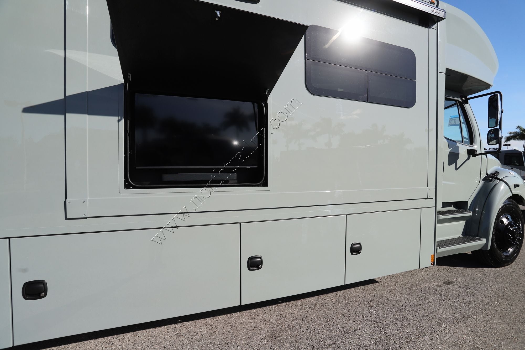 New 2026 Renegade Rv Verona Le 40LBH Super C  For Sale