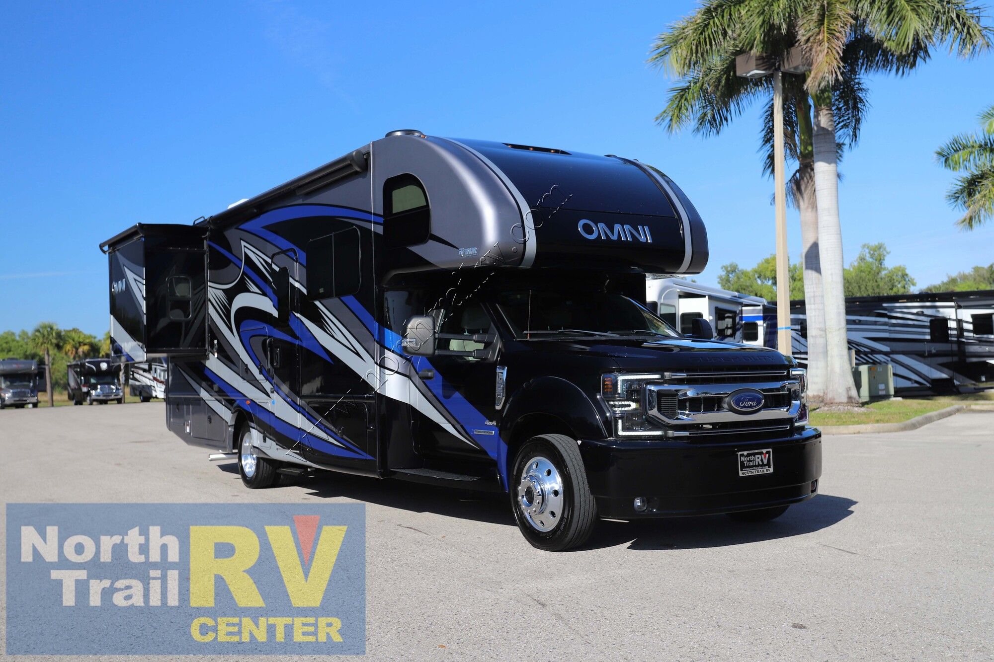 Used 2023 Thor Omni 32XG Super C  For Sale