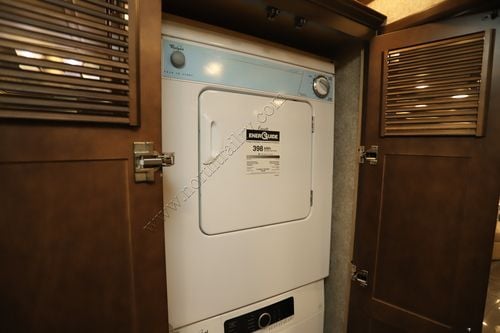 2018 Newmar London Aire 4531