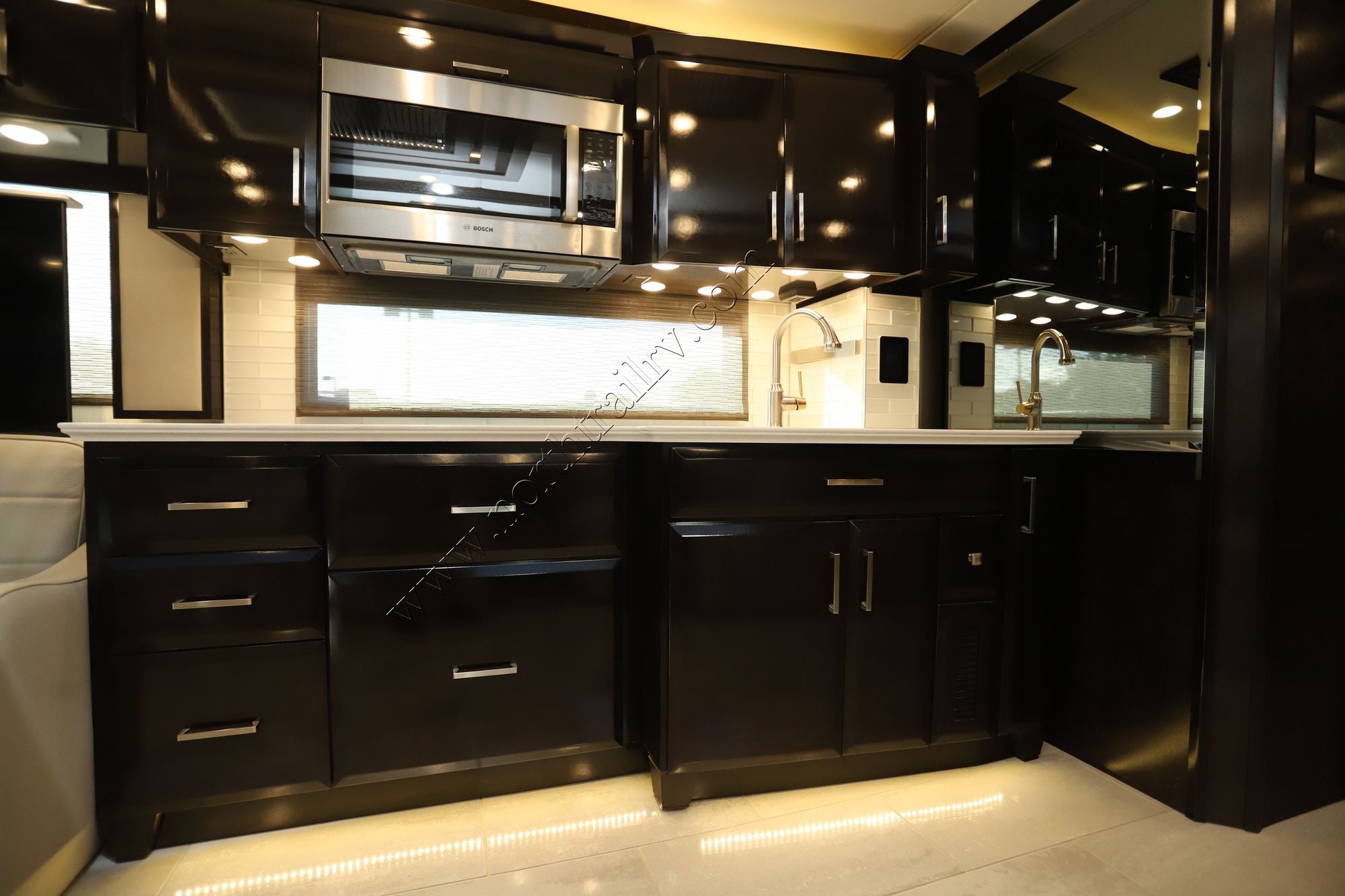 Used 2025 Newmar Essex 4551 Class A  For Sale